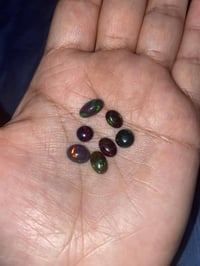 حجر أوبال • ٧ قطع