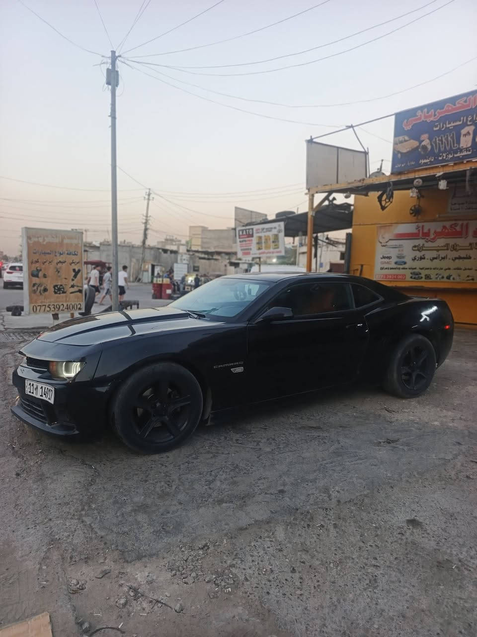 سلام عليكم
كمارو موديل 13 امريكي رقم بغداد ب اسمي
تحويل مباشر بيها صبغ حزام 
السعر 67 ورقه
العنوان بغداد
***********
***********

