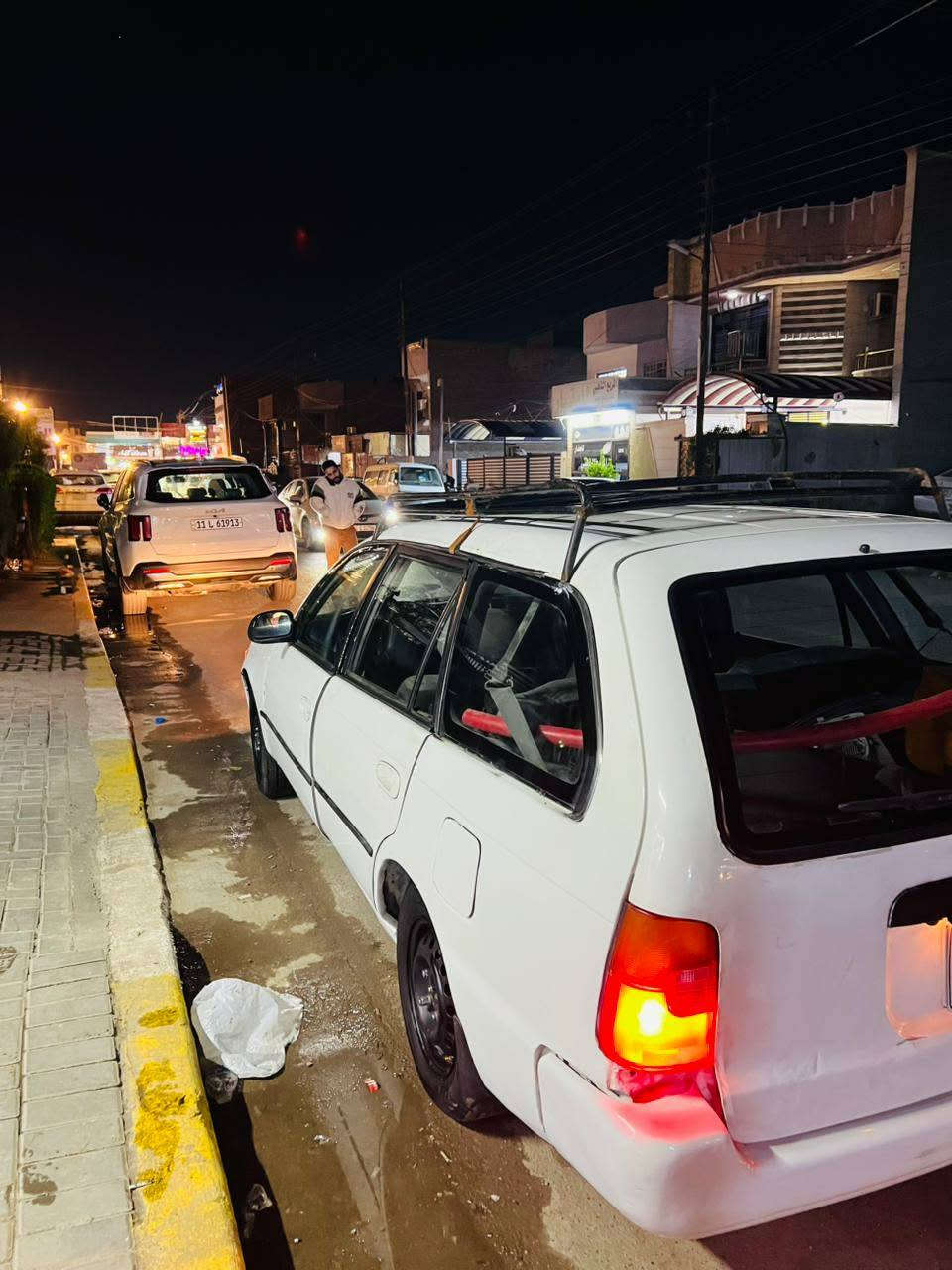كورلا ستيشن 95 رقم بغداد نكليزي.                                 سنويه 27السعر 52 وبيه مجال                                  محرك 1800                                                               كهربائيت شغاله كله                                                     دبلات خلفي مو ورك                                                                                                     مكانه بغداد بلديات ***********
