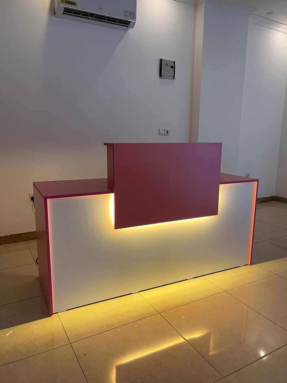 نشتغل تسكام حسب الطلب مو جاهز سوگي❌
اسعار مناسبة داخل كربلاء 
#فاترينات
#ميز ريسبشن 
#كافة #الديكورات
#رفوف
#ديكور
#
***********
عمق 20السعر 68 الف

عمق 24 ب 75 

عمق 30 السعر 78
