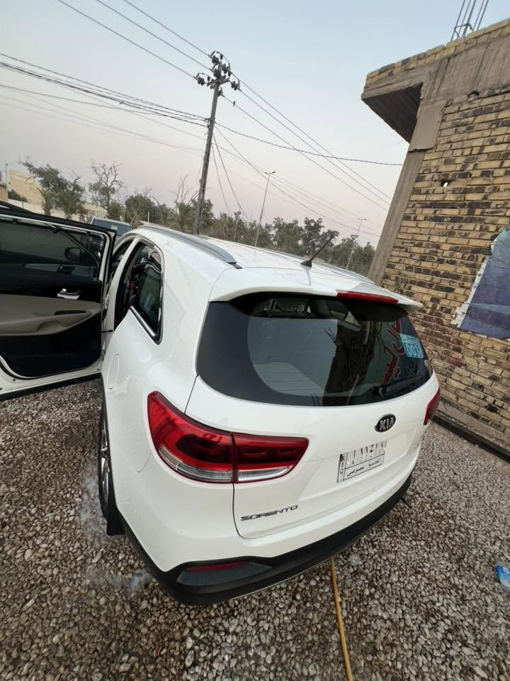 سورنتو خليجي مكفوله كفاله عامه جديده على وضع شركه ماشيه 80 الف حقيقي سياره جديده رقم قادسيه مكانه الديوانيه موديل 2018
***********
