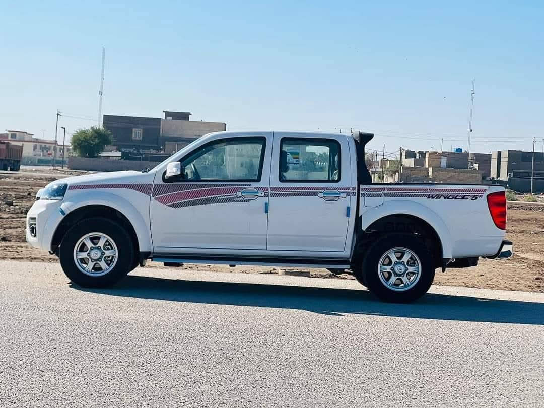 سلام عليكم للبيع كريت ول موديل 25 سياره جديده اخت الزيروو ماشيه الفين فقط رقم قادسيه مرقم وجاهز انكليزي تحويل شوكت ماتريد ظريبه مصفره لل2027 المكان ديوانيه الحمزه الشرقي السعر وباقي التفاصيل الاتصال على الارقام *********** او ***********
