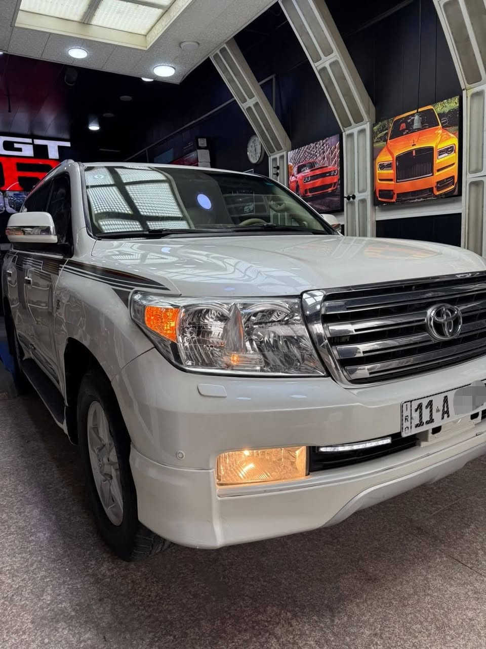 السلام عليكم للبيع لاندكروز 2010

بريميه اصل مواصفات لكزز 

رقم بغداد بسمي هزه وفحص جديد 

الهاتف ***********

 خليجي مكفوله كفاله عامه جديد 

السعر 330وبيها مجال للشراي 

مواصفات فول 1/1.VIP.         VXR

فتحه سقف 

جكات

5بصمات 

تشغيل عن بعد 

شاشه جبيره 

تحديد مسار 

دوسات ليزر.      اناره داخليه 

DVD. بلسقف 

باقي المواصفات معروفه مكاني نجف مشخاب للاستفسار ***********
