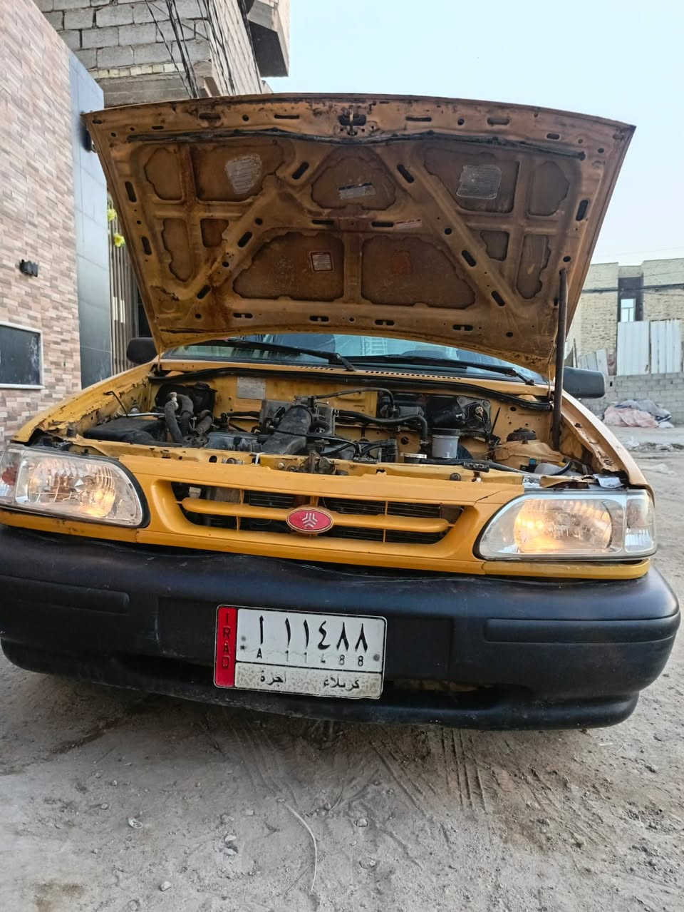 السلام عليكم شباب سايبه 13كير ومكينه زينات راعيها يمي بس ماواصله رقم الماني حداديه زينه الكشر شوفت عينك بيها خياسات معمره شواصي معمرات سعرها 17بيها مجال مكان كربلاء الحر الصغير اتصال على رقم ***********
