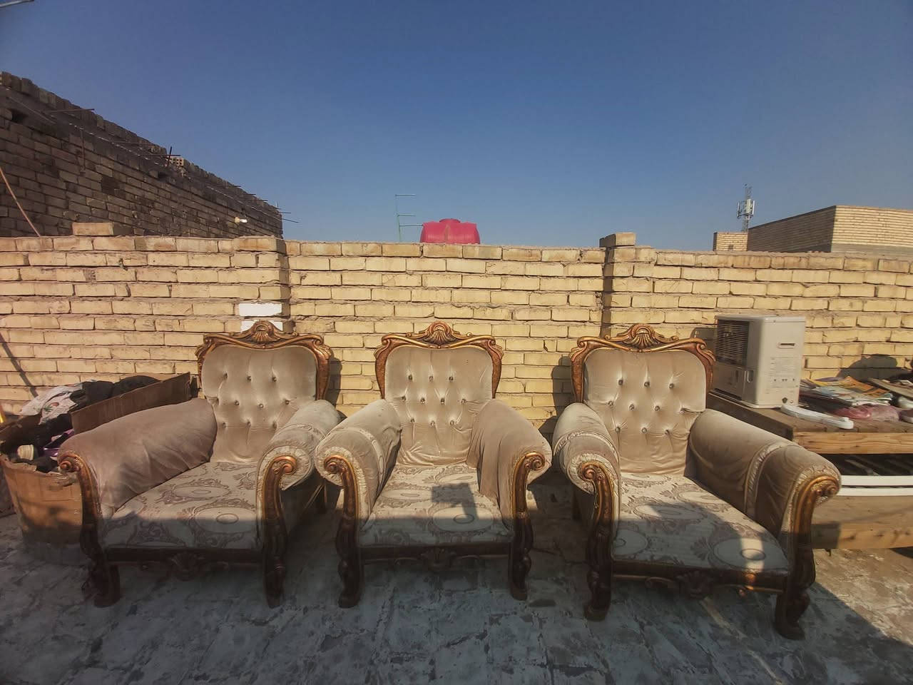 مكاني كربلاء حي السلام *********** تخم للبيع ١٨٥ وبي مجال قليل
