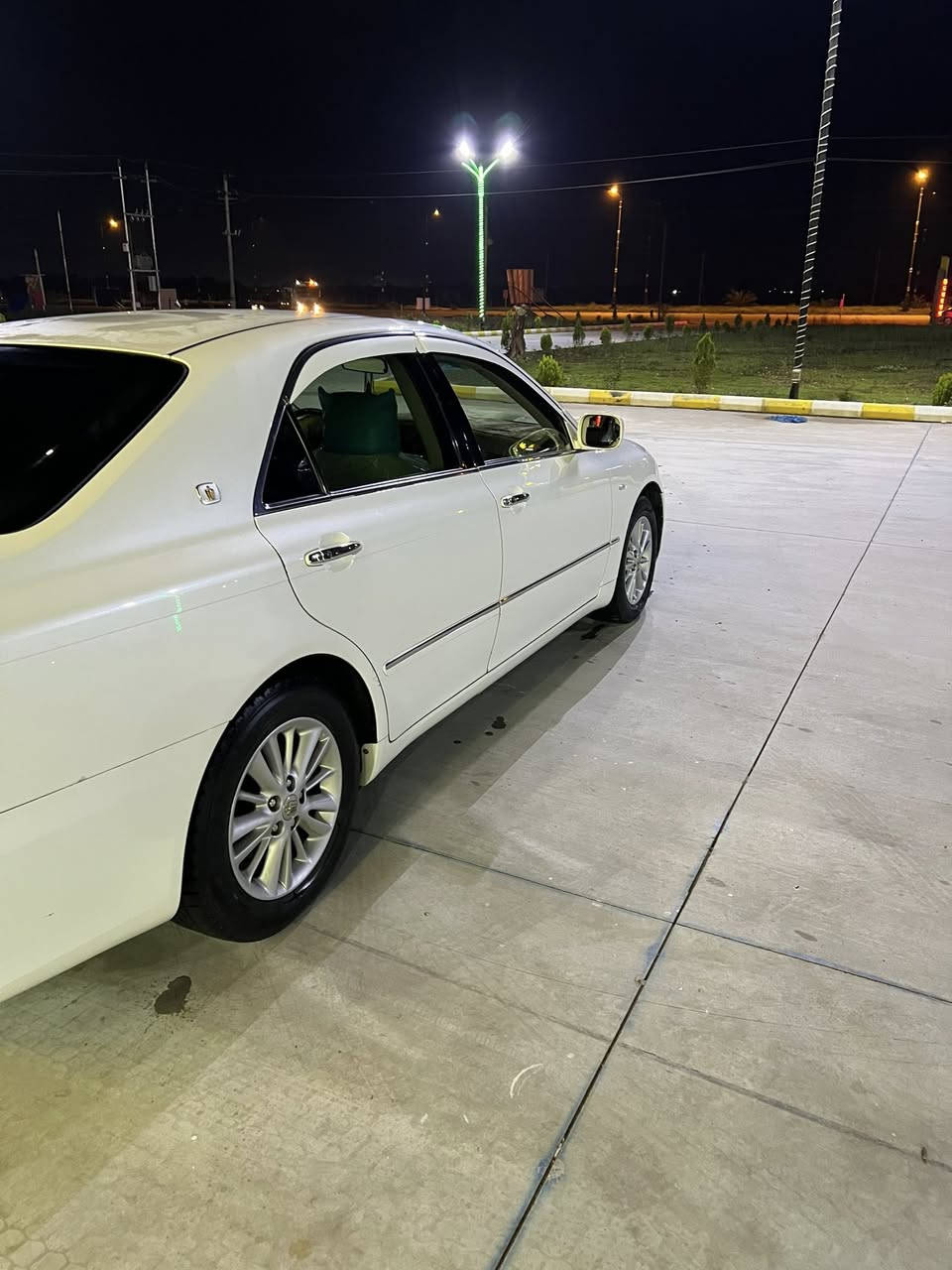 شاهينة ٢٠٠٥ ساق ساق سي دووگمة پةردة سوكان حةيزةران ئاوينة كارةبا و هيتةر كامل مةسرةف كرياوة هايدرؤليكي گيروو ئةكسلي تازة گؤرياوة چوار تايةيوو ويلي نويي لةژيرة سةيارةكة سةيارةي مالة كامل كامل مةسرةف كرياوة سي پارچة ئةورپاي هةية"***********
