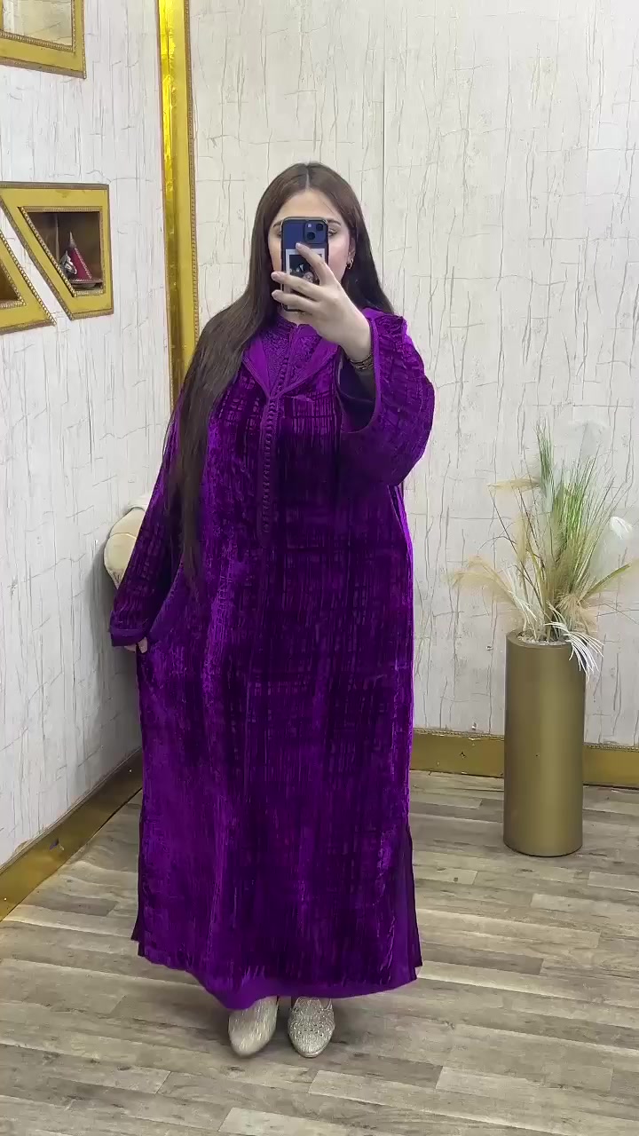 جلابة مغربية دوبياس موديل جديد 
توصيل فابور للجميع المدن 
توصلك كوموند شوفيها وقلبي عاد خلص


**إذا كنت صاحب هذا الإعلان وتريد حذفه لأي سبب، رجاءا أرسل رسالة إلى الدعم الفني**