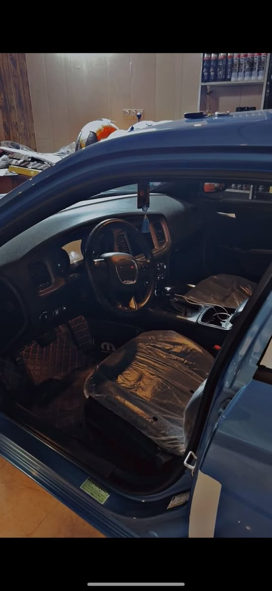 السلام وعليكم شباب
اخر نداء ✌️✌️
الي يدور مميز وجديد 
جارجر 2023 اخر نداء 
حادث خلفي  بدون ارباك 
صور الحادث مرفوقه 
 موصفات SXT 
السياره بدون رقم بسمي 
شاشه كبيره كاربلي
فول موصفات بس فتحە مابيه
كامره خلفي دواره 
حساس خلفي امامي  
ويل 20 بلادي Gt
سستم سماعات
محرك 3600
السياره اني مدخله  على ايدي واستخدام شخصي 
السعر 245 وبيه مجال 
مكان السياره حله بابل 

غير متواجد بالفيس فقط اتصال او واتساب اتصل وتدلل 
التواصل :***********
