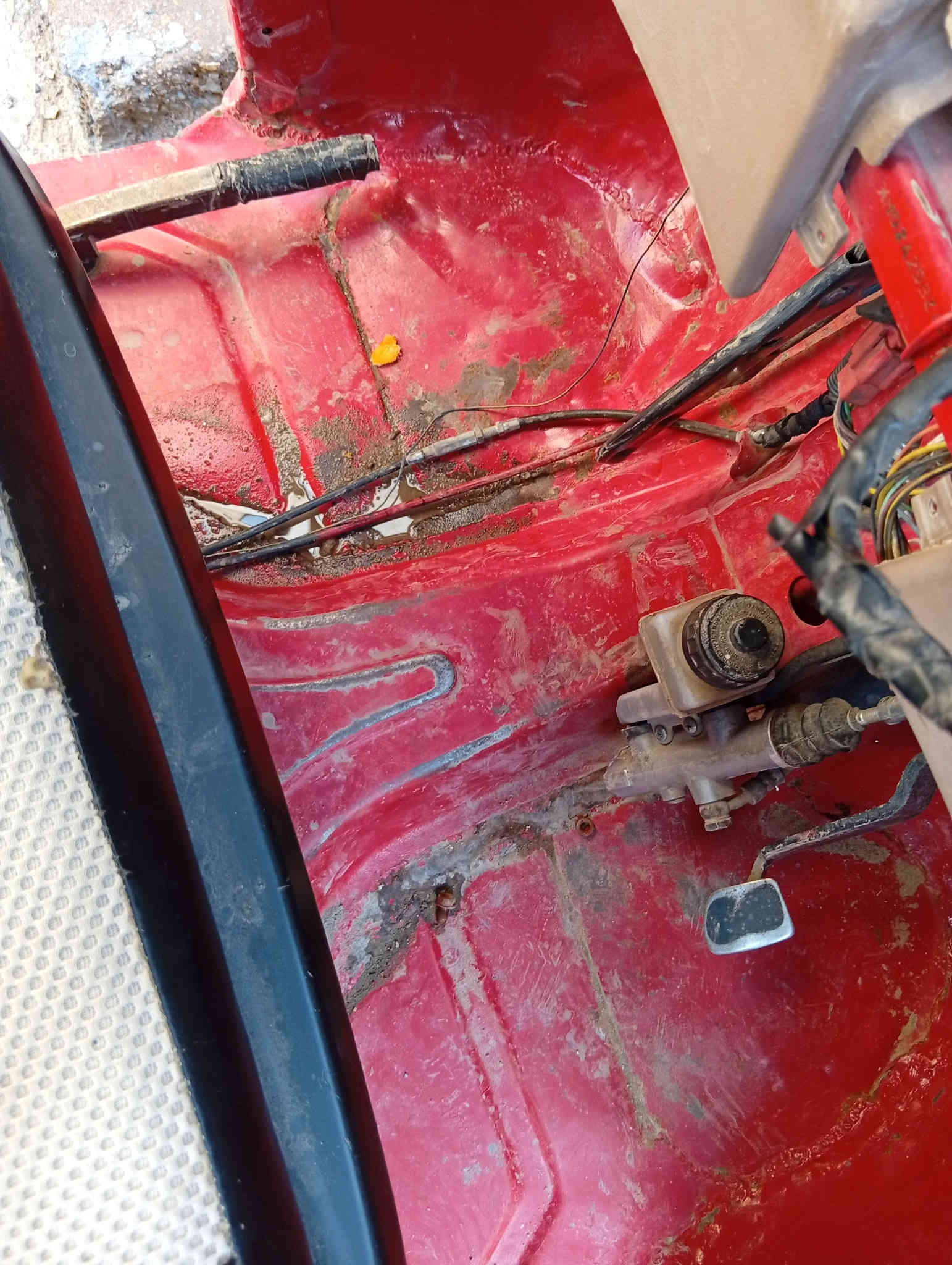 السلام عليكم تكاتك عدد 2مديل 17للبيع
***********
