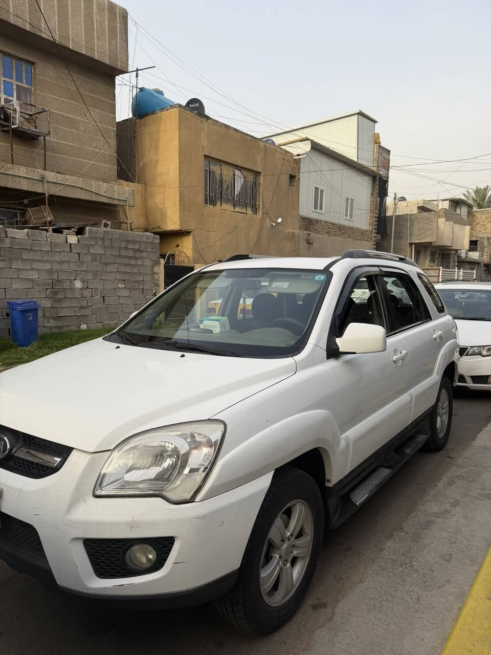 يا الله السلام عليكم سبورتج 2010 خليجي للبيع 
مكفوله من الصبغ والبارد بيها باب الصدر مبدل والبلادي موجود ويرجع ع بارد مكينه 2000 فتحت سقف شاشه كير اوتو السعر 120 وبيها مجال مكاني بغداد 
متواجد على الفيس بوك 
***********
