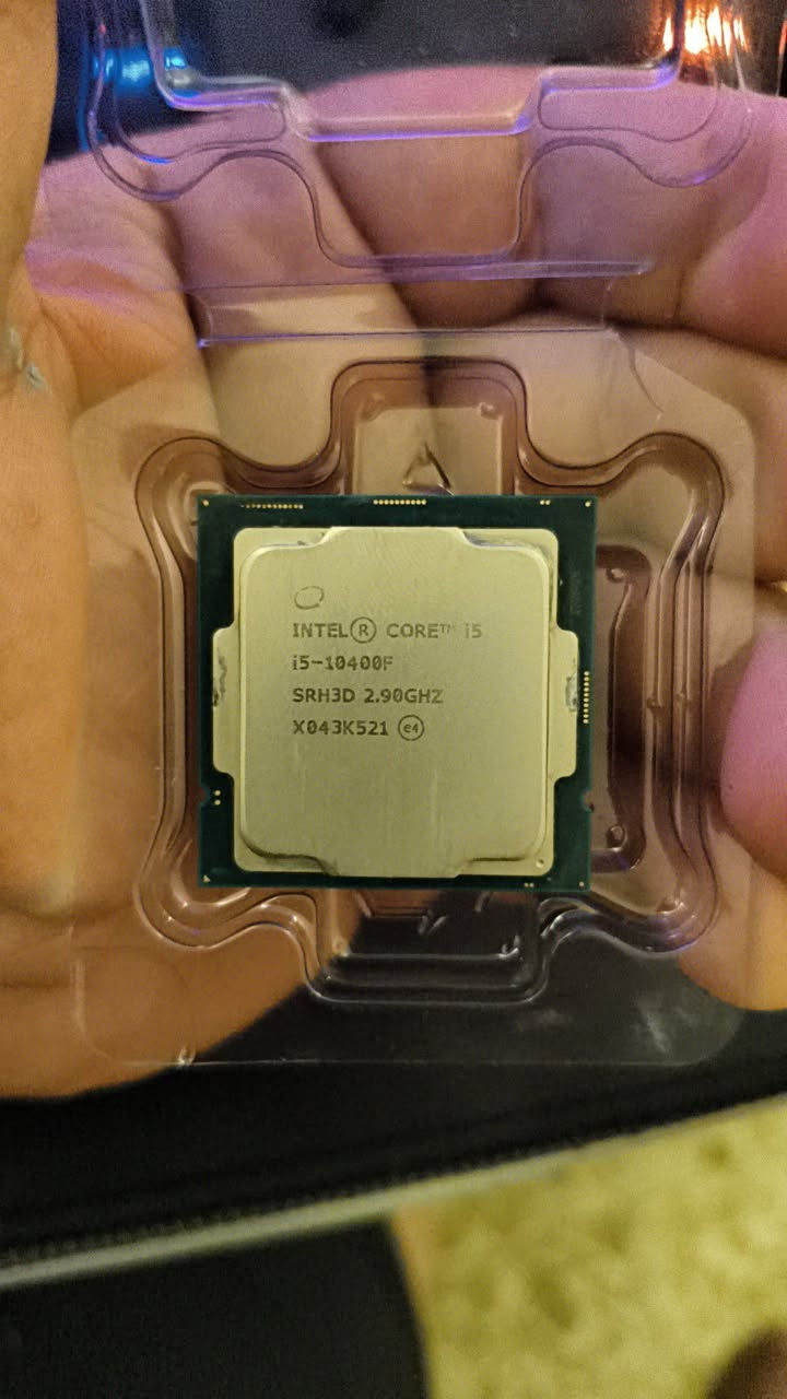 سلام عليكم
معالج انتل i5 10400f

سعر 100بي مجال 
 توصيل موجود


**إذا كنت صاحب هذا الإعلان وتريد حذفه لأي سبب، رجاءا أرسل رسالة إلى الدعم الفني**