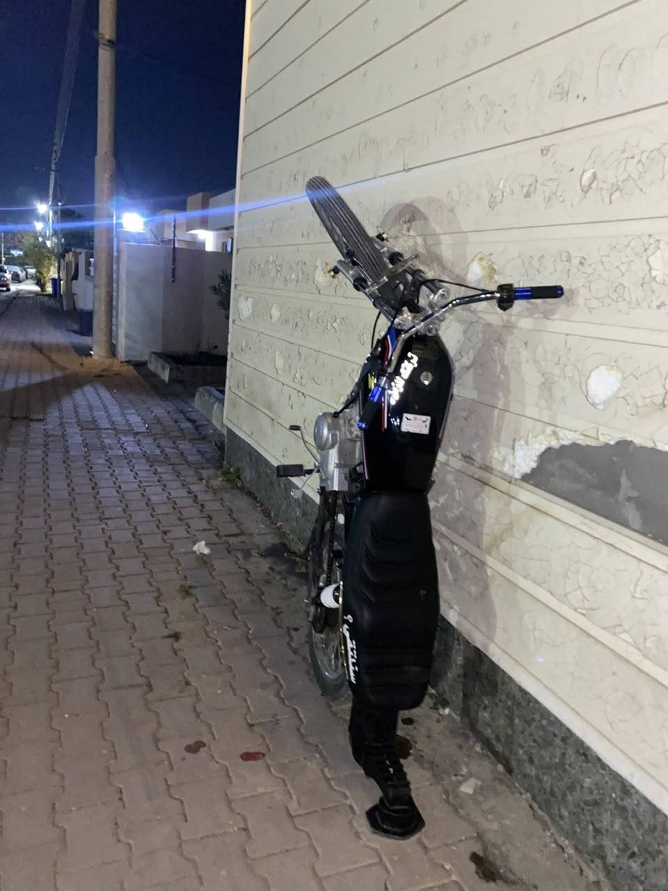 سلام عليكم انتنس موديل 24 للبيع
ي عيب مابيه شرط شلعه معدل و تعميره جديد 
شراي تعال خاص  مكاني ديالى خانقين و هاي رقمي
***********
