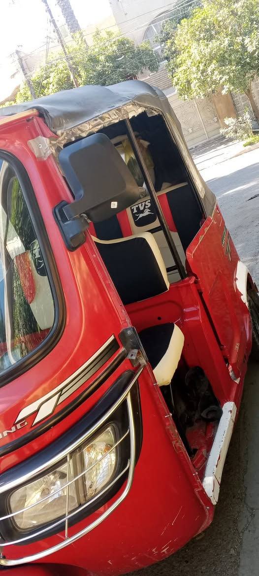 سلام عليكم للبيع تكتك تي في اس موديل 22 مرقم وسنوية رقم بغداد بسمي شرط التحويل كفالة عامه السعر 750 وبيهه مجال لشراي مكان بغداد حي الجهاد هاتف ***********
