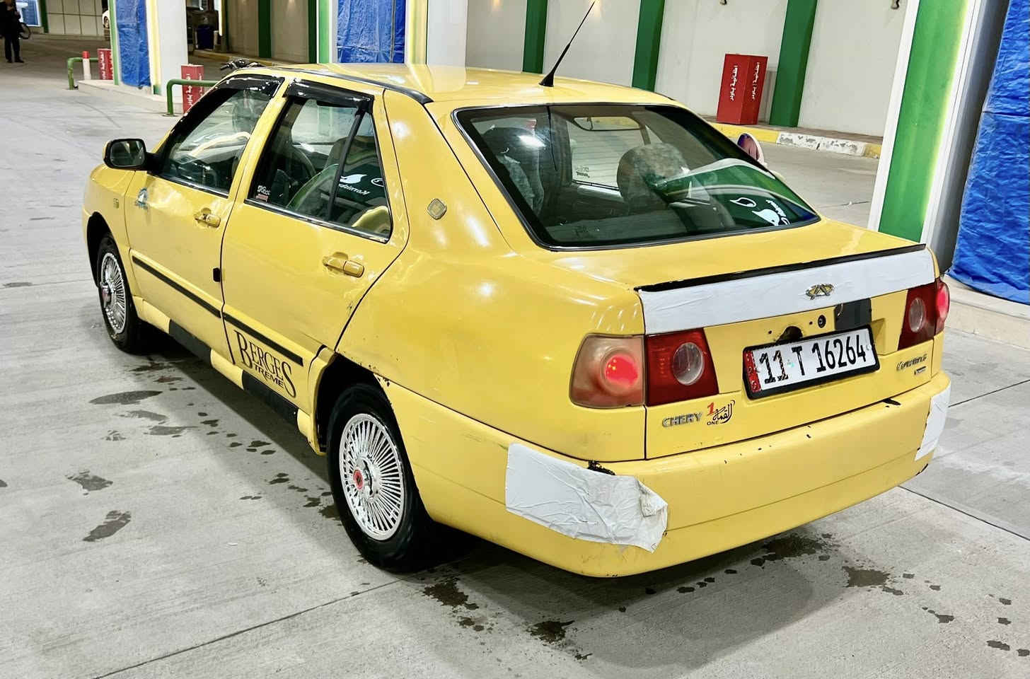 شيري 2010 رقم بغداد دولي سنويه لحد 30 شرط التحويل و الوكاله بيه دفتر بانزين سياره كير محرك شرط تخم تاير جديد صدر جديد سياره جاهزه كهربائيات كله بشرط شرط النقابه والغرامه صفر العنوان كركوك السعر 24 مجاله بصيط رقم الهاتف (***********
