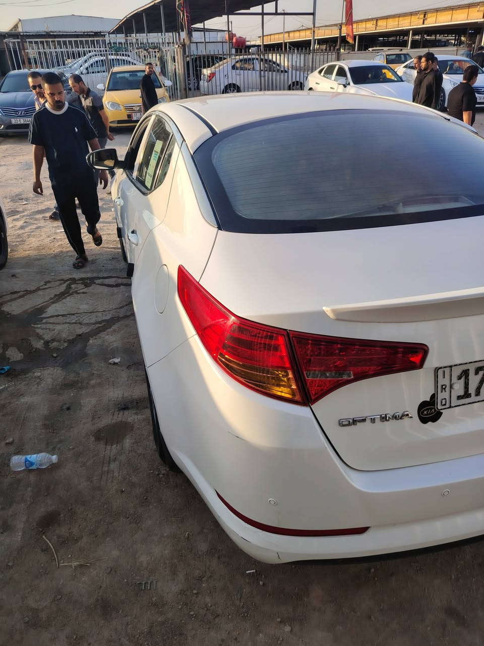 كيا اوبتيما 2014 
 محرك 2000
 قطعتين تبريد
 شفتات استيرن
ماشيه 182
 ببها صبغ قطع
السعر 113وبيها مجال
الاتصال 

***********
