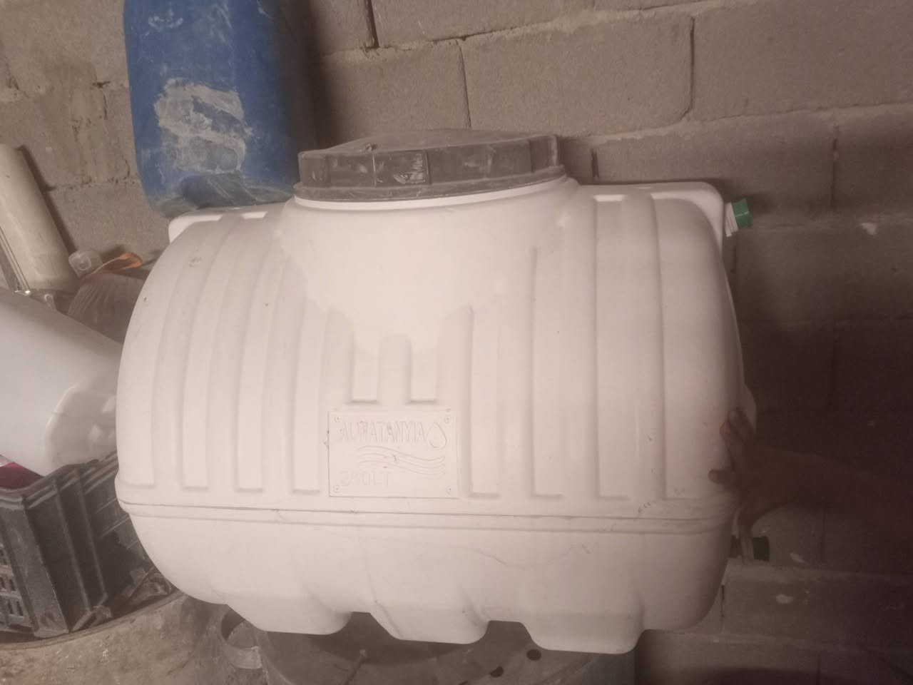 قنفه جديدة وتانكي جديد قيم. واخذ


**إذا كنت صاحب هذا الإعلان وتريد حذفه لأي سبب، رجاءا أرسل رسالة إلى الدعم الفني**