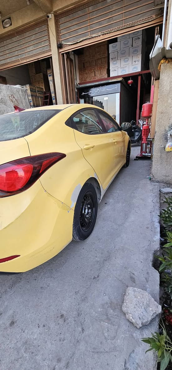 النترا موديل 14 (كير عادي) 1800 دوش حادثها بس بنيد مبدل مكينه كير تبريد ثلج خير من الله صدر امامي خلفي قبل سبوع نفضتها  تخم ويل وتايرات البارحه شديتهن جدد سياره بسمي مصفره هيئة وغرامات سياره صبغه اوله ما معيوده كبل للشارع ما ناقصه شي
السعر ٩٣ وبيها مجال قليل مكاني بغداد مدينة الصدر 
***********
