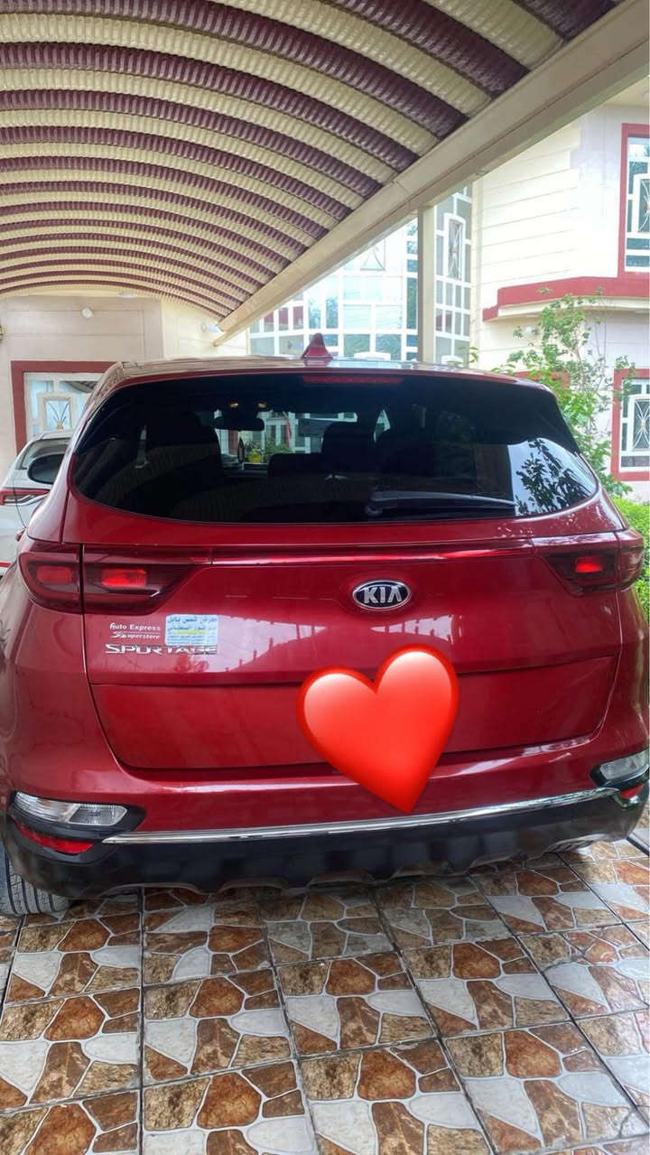 Kia Sportage2022 
لون أحمر مميز ✨
بحالة ممتازة جداً، استخدام نظيف ومرتب

✅ محرك وگير وفحص ممتاز
✅ داخلية نظيفة جداً
✅ شاشة + تحكم دركسون
✅ تبريد ممتاز
✅ سيارة عائلية مريحة واقتصادية
السيارة مرقمة بابل وبااسمي
السعر 200 وبيها مجال قليل 

📍 السيارة جاهزة للفحص بأي مكان
📞 للاستفسار والمراسلة على الخاص أو الاتصال
*********** حلة, بابل
