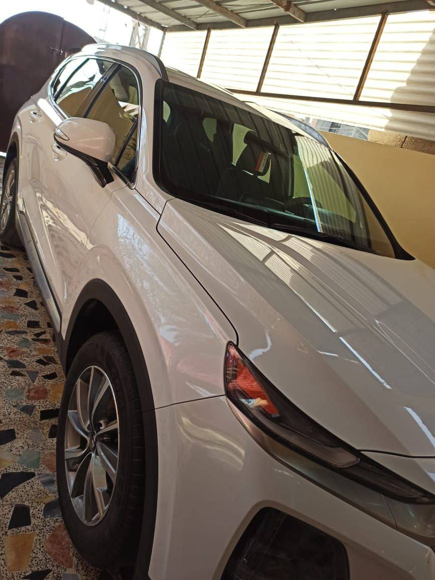 السلام عليكم سنتافي  وراد كندي موديل 19 كربلاء بسمي حادث قبق جنطة وجاملغ خلف السائق تبديل قبق جنطة وصبغ و الجاملغ يعني صبغ قطعتين محرك 2400 السعر 170 وبيهة مجال الاتصال *********** غير متواجد على النت مكان السيارة كربلاء
