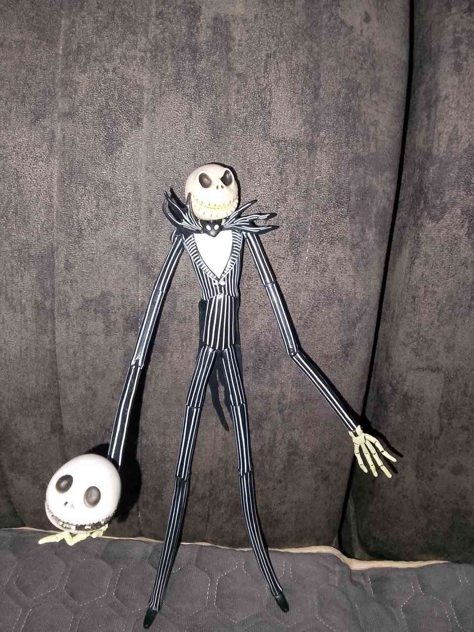 السلام عليكم مجسم جاك رعب طول 30 سانتي نموذج Aاصلي تركيب كامل مفاصل اضافه ال 12 من الروس المركبه على المجسم بس بسعر 35 الف بلاش الي يعرف سعره تسليم موصل فقط


**إذا كنت صاحب هذا الإعلان وتريد حذفه لأي سبب، رجاءا أرسل رسالة إلى الدعم الفني**