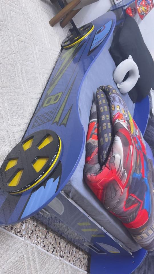 جهاز جري يتحمل وزن 120 كيلو جديد مستخدم ساعه او ساعتين فقط السعر 170 الف وبي مجال بسيط سرير نفر شكل سياره السعر 75  وميز طعام وكراسي 2 ب75
العنوان الدوره حي الصحه 
***********
