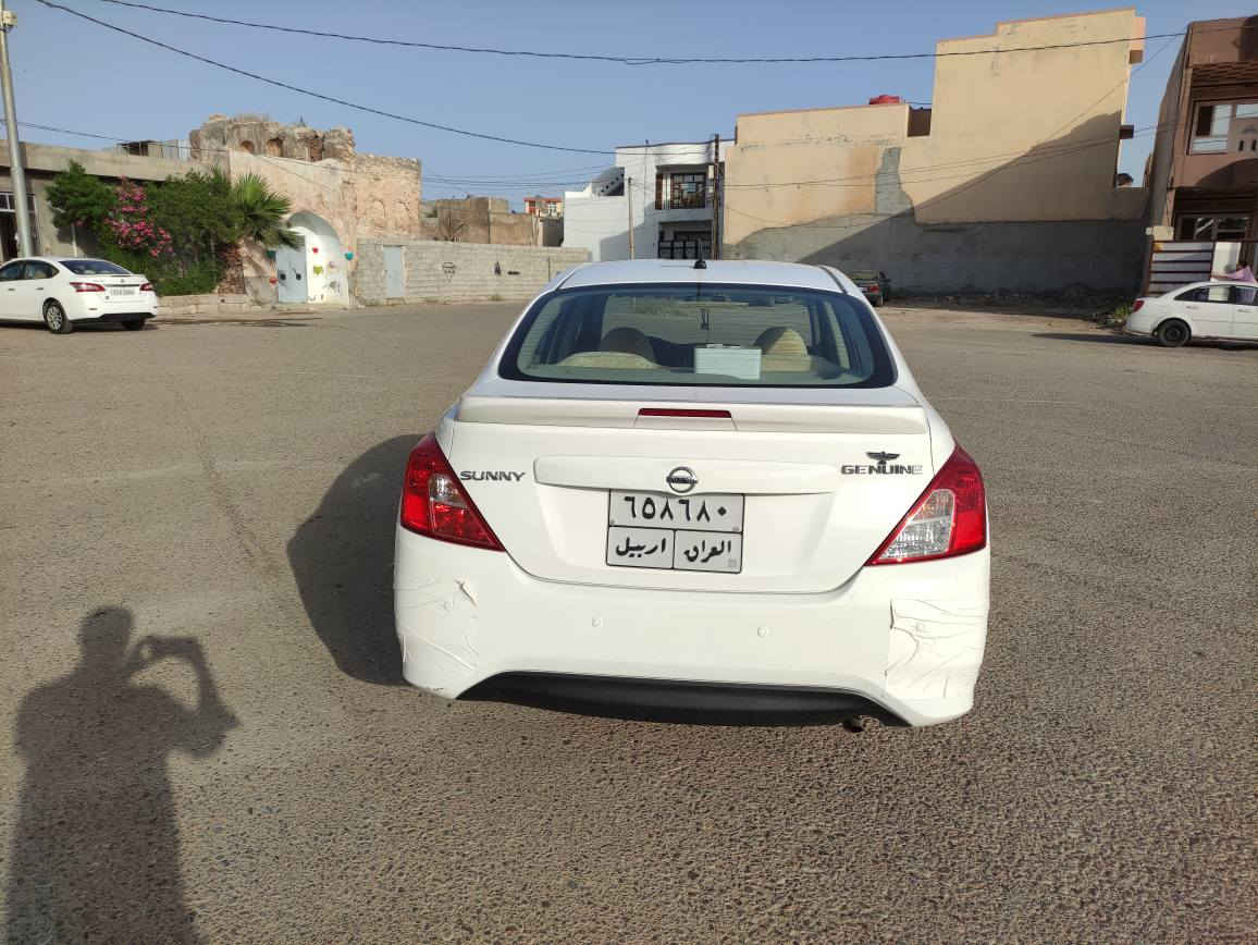 سني لاكشميباي هندي 2020
ماشية: ٤٨الف 
مواصفات السيارة معروف.
السيارة باقي ع البلاد نظيف جدا كل شي بشرط.
السونر موجود ، هاي الملاحظات البسيطة بس يظهر بالسونر..
سعره : 110 بي مجال للشراي.
العنوان: كفري تابع السليمانية.
رقم: *********** كيفري, ديالى
