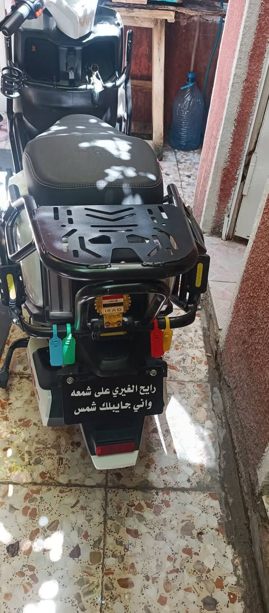السلام عليكم شباب هاي الصاعقه البيع السعر 1مليون وبيه مجال عنوان البياع الرساله الثانيه شارع الضط قرب سواق تفاح وهذه رقمي ***********
