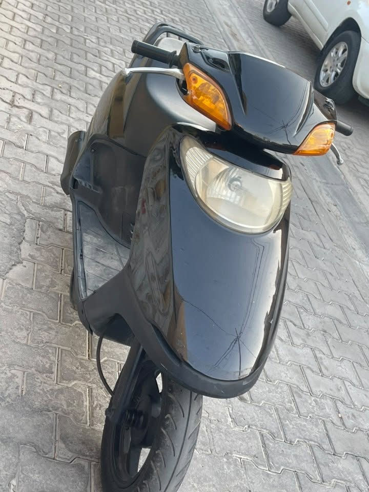ياباني بلادي الكفرات بس امامي تايون دراجه جاهزه وخير من الله ٥٥٠ وبيها مجال للشراي
‭***********‬
اتصال او واتساب
