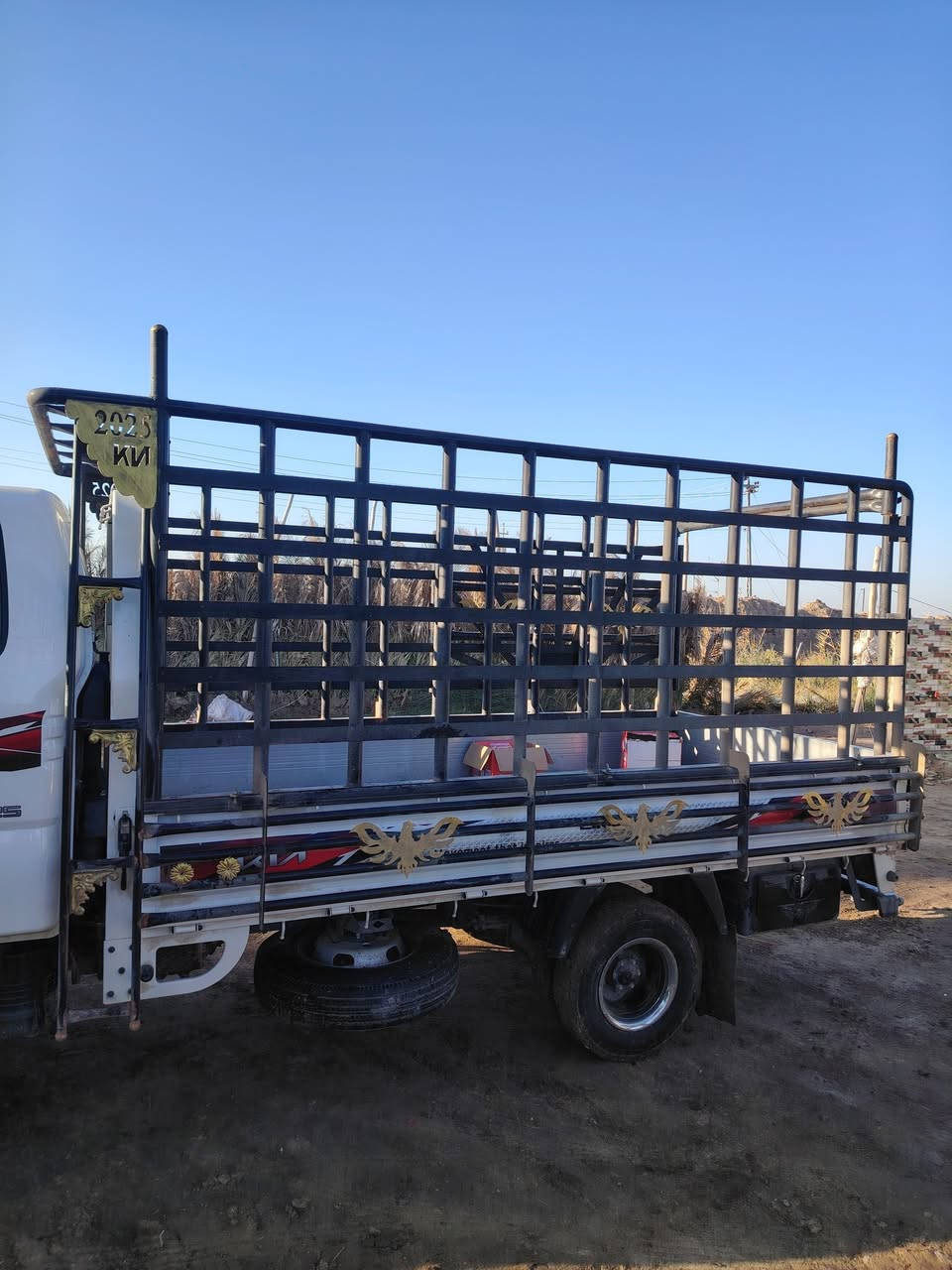 محجر كيا فحل للبيع للاستفسار (***********
