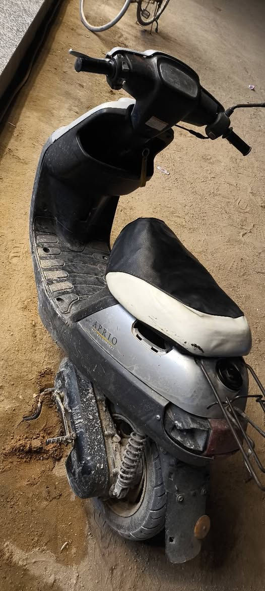 بطه للبيع سعر 160 وبيها مجال شغاله تواصل واتساب ***********
