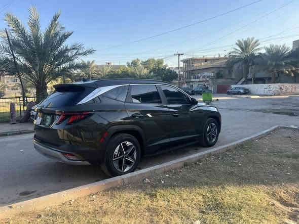 توسان 2025وارد امريكي جاهزه السياره بدون رقم محرك 2500ماشيا 1400زيرو الون زيتوني مكان سياره بغداد رادارات تشغيل عن بعد كرسي كهرباء شحن واير ليز تبريد خلفي جنطه كهرباء 2ويل اي ستفسار تصال بالرقم *********** السعر204 بدون مراوس
