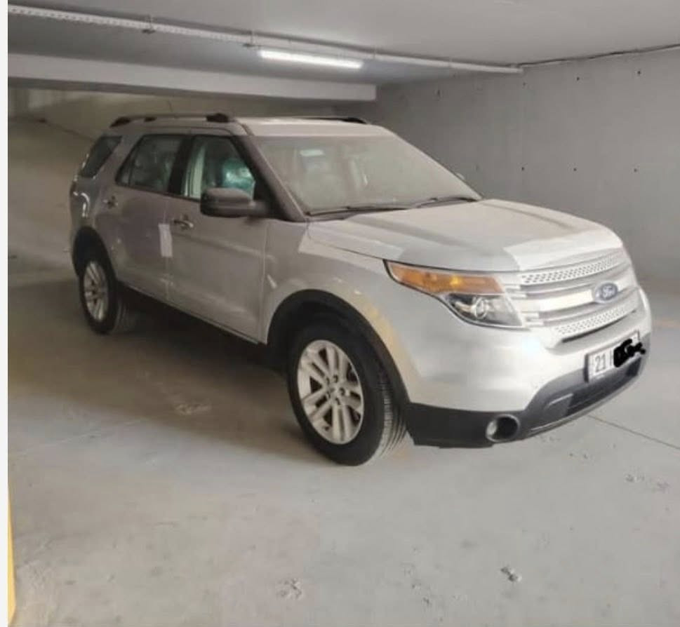 بسم الله الرحمن الرحيم 🤩♥️
بيع فقططط❗️❗️
السلام عليكم اخواني فورد  اكبسلورر 2013 xltشركة نيڤا  7 راكب سيارة اخت الزيرو مكفوله كفاله عامه من الدعاميه للدعاميه شرط ع السونار وافحص وين مايعجبك.' اللون سلفر

سياره نصبة وتراي ونعومه وحدادية وكهربائيات ودواخل زيرو  لزگات الشركة  ع البلاد تجي وتشوف بعينك مال بيت ومحافظين عليها ."
مكينه وكير ستة سلندر[ 3500] برغي مامفتوح بيهن شرط الفحص والسونار 
ماشية:70الف km 
تخم تايرات كلهن جدد وأصليات على المعاينه
باتري جديد سيارة جاهزة على اخر حباية 
رقم سليمانية مميز جديد سنوية لل2028 
تدفئه وتبريد مركزي 3قطع ♨️❄️
تحكم تبريد خلفي
تحكم ستيرن
 تو ويل 
مثبت سرعه
مدخلAUX
مدخل USB
لافتات ترحيب 
منضومة زنون اصلي شديتها 300$
كاحساسات امامية وخلفية
كشن قلاب
مقاعد شامو 
يدات نيكل
 + ١٢سماعة 
سياره كارتون مال جناي الله يشهد الف ماذب عليها

أعزائي: السعر١٦٠ وبيها مجال قليل
العنوان: البصرة📍
للأستفسار☎️📞 *********** متواجد واتساب واتصال
