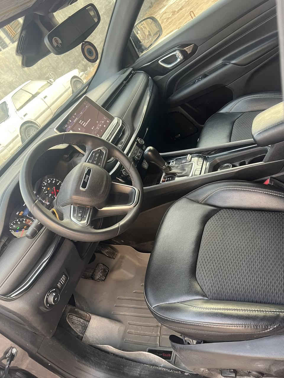 جيب كومبارس مديل 2023  فحص مؤقت ماشيه 20 الف جديده السعر 135 لتواصل *********** بصره
