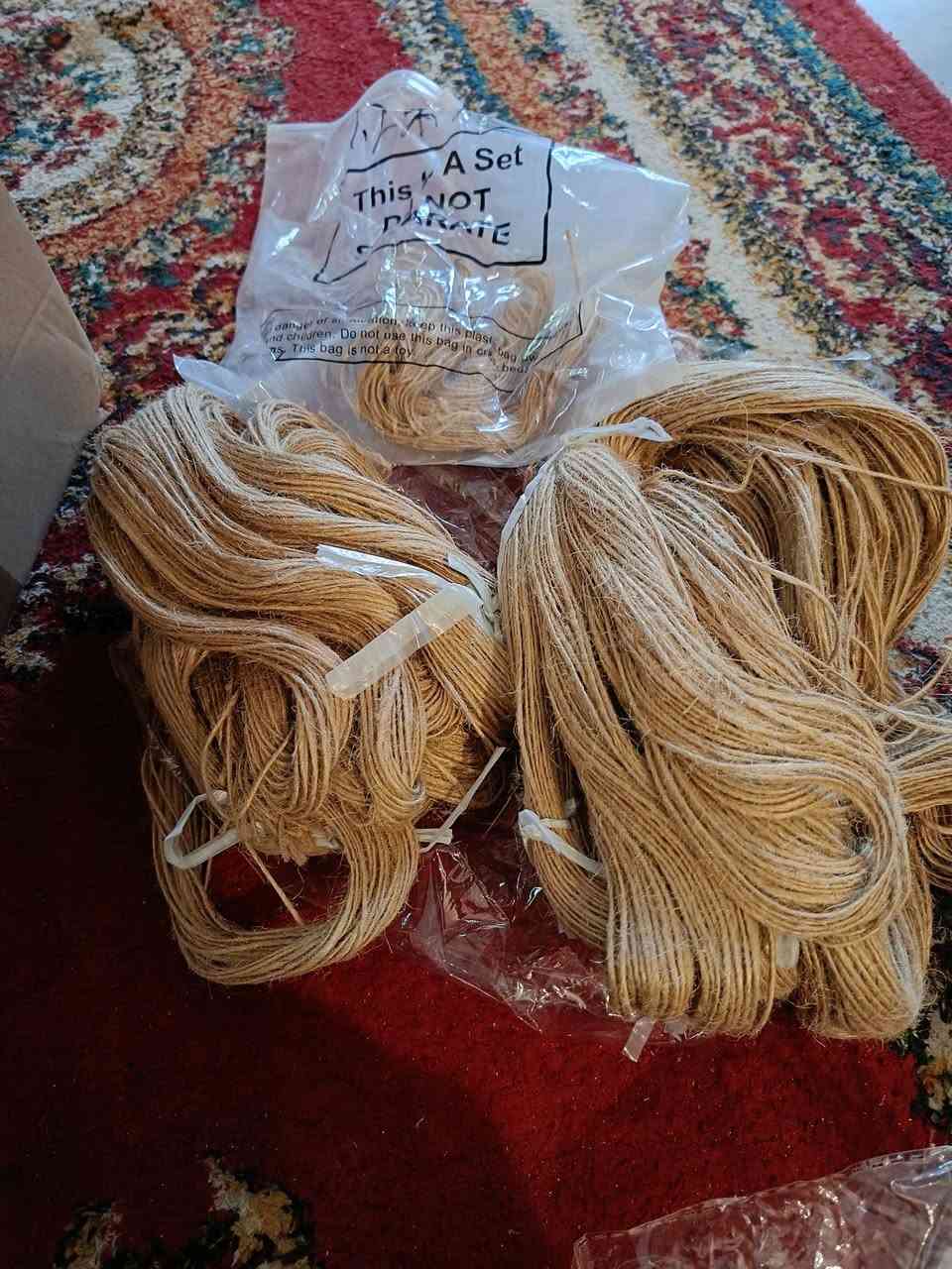 قصناع تطريز عدد 24 قياس 24 مع خيوط خيش تقريبا نص كيلو أو شوية اكثر كل المعروض ب 20 الف


**إذا كنت صاحب هذا الإعلان وتريد حذفه لأي سبب، رجاءا أرسل رسالة إلى الدعم الفني**