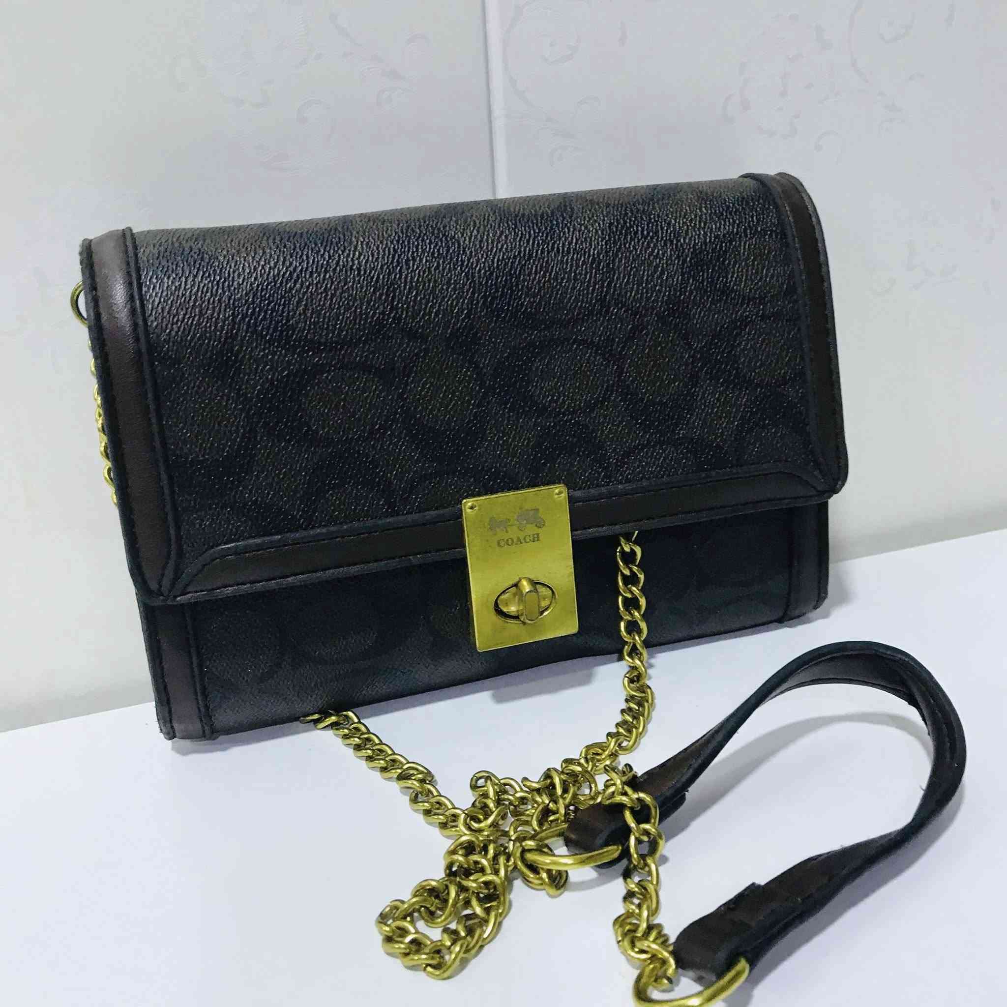 حقائب اصلي نظيفة جدا


**إذا كنت صاحب هذا الإعلان وتريد حذفه لأي سبب، رجاءا أرسل رسالة إلى الدعم الفني**