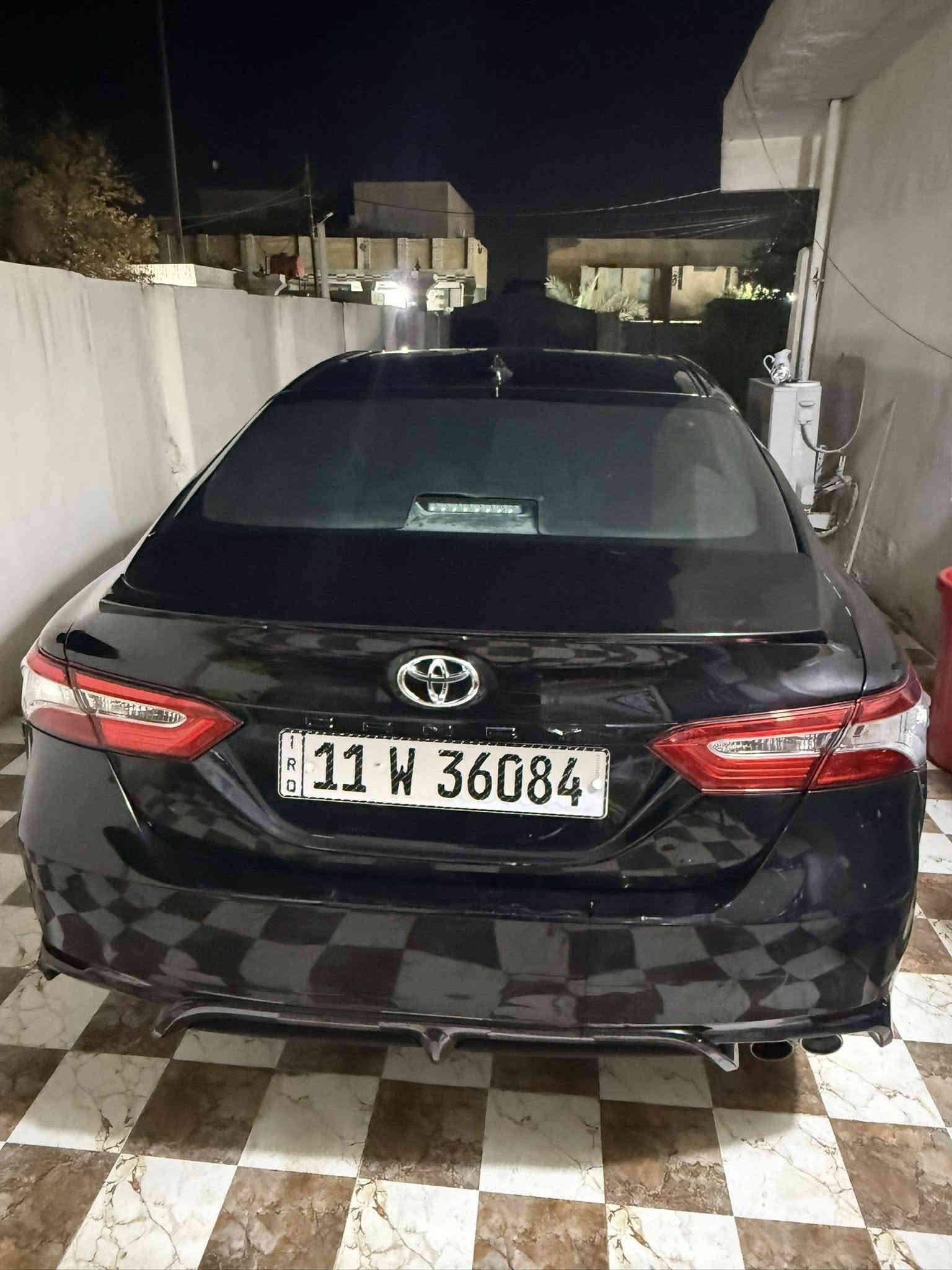 السلام عليكم كامري لبيع موديل2020 se امريكي
السياره حلوه وما ناقصها شي
ماشيه ١٠٨ الف حقيقي
مكينه وكير بشرط 
اربعه سلندر وكير at 8نمر 
داخل السياره اسود جلد 
تدفى بلكراسي والاسترين 
شفتات وتحكم 
رادار امامي ومانع اتصادم وتحديد ومسار
ليت زنون
تبريد ثلج 
تخم تاير
حادث السياره بنيد +جاملغ وشويه بلباب بدون ايرباك
بلعراق بيها كم رصعه ما مسويهن وتكحيله 
رقمها بغداد الجديد 
السعر ١٨٨ وبيها مجال لشراي 
رقمي ***********٤
