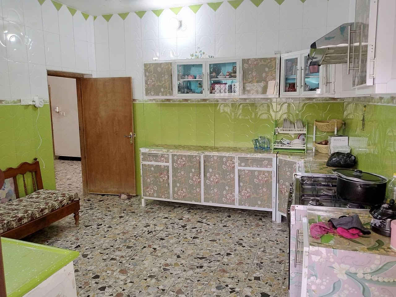 دار للبيع  على طريق سيد إبراهيم قرب صور الشهداء 

 مساحة 300 متر وجه 22 متر نزال 15 متر طاب زراعي 

سند25 تحويل مباشر يبعد عن التبليط مسافة 150 متر 

كامل الخدمات البيت  ...؟السعر اتصل علا الارقام وبيك خير ودلل ....؟

‏‪***********‬‏

***********
