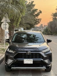 تويوتا راف فور 2022 فئة LE رقم بغداد بأسمي المواصفات : رادار امامي( تح...
