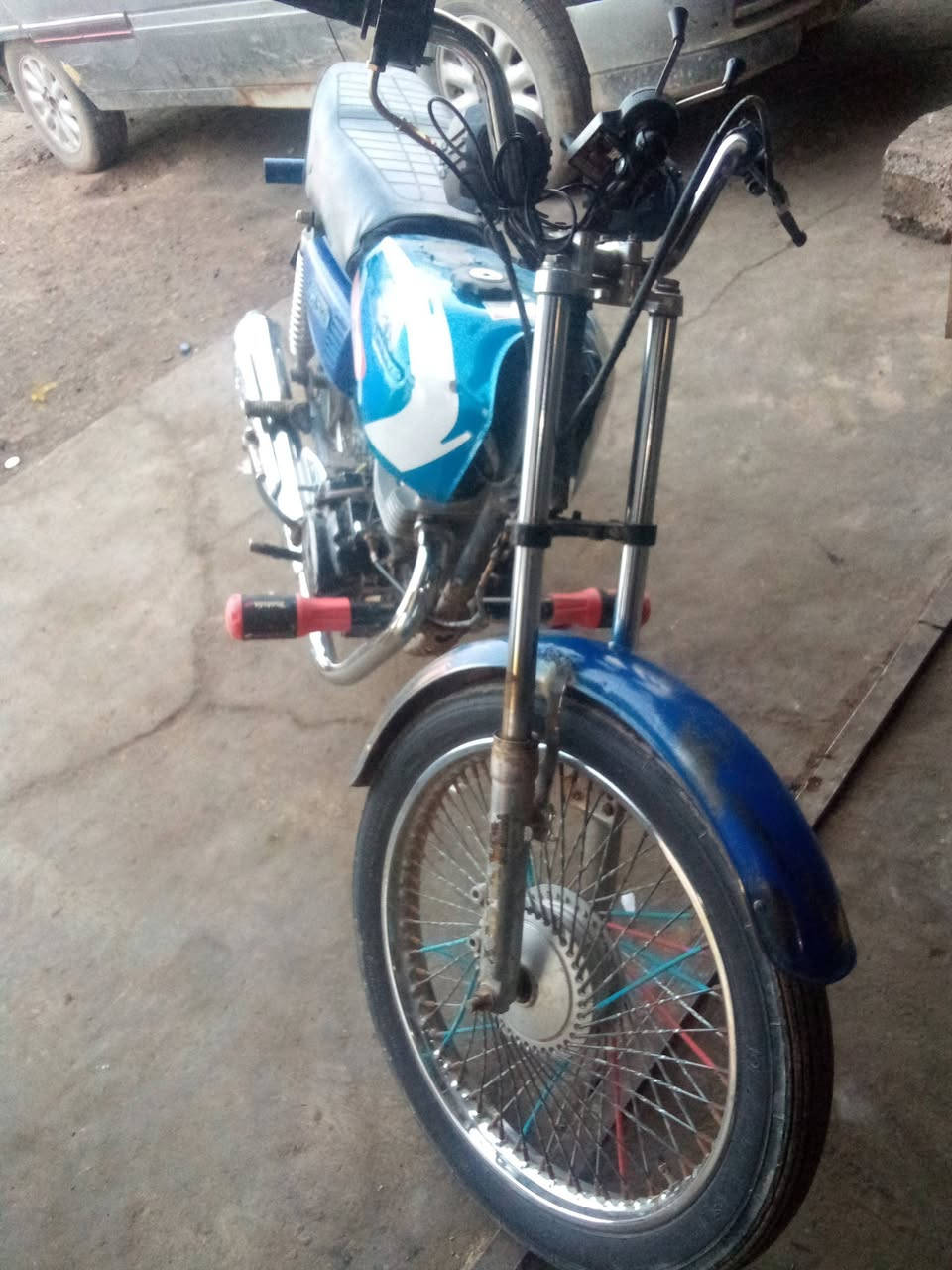 دراجة للبيع
***********
اتصل وتدلل
