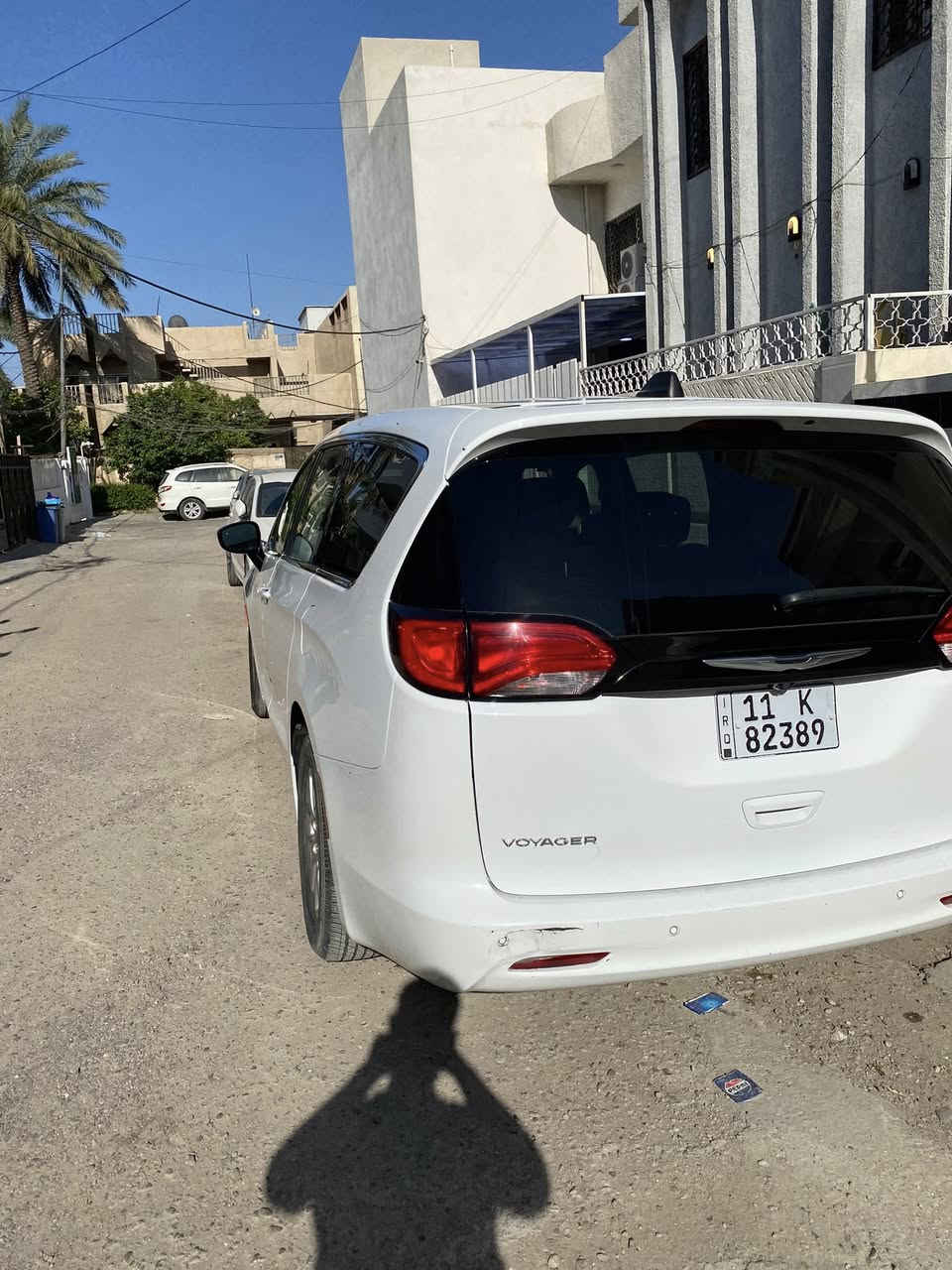 كرايسلر فويجر 2024 (Chrysler Voyager)
للبيع 
المواصفات 
رادار امامي
رادار جانبي ونقط عمياء
رادار خلفي 
حساسات خلفيه
كامره خلفيه
شاشه كبيره 
أبواب كهربائيه 
صندوق كهربائي 
إشارات جانبيه بالمري 
الضرر فقط كسر بالدعاميه الاماميه ومصلحه نفسها
وصور الحادث ضمن المنشور 
السعر 23.500$
السياره داخله شهداء باقيلها سنه و3اشهر واتكفلك بتحويلها بس تخلص المده 
الرقم ***********

