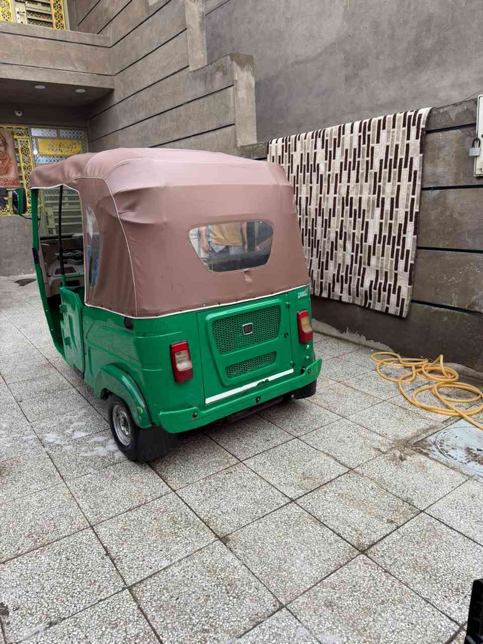 سلام عليكم تكتك للبيع موديل ٢٢ رقم كربلاء بسمي مشروع وطني تحويل بغداد مكفوله مكاني بغداد الكماليه مكلف بنشر اني رقم صاحبهه ***********
