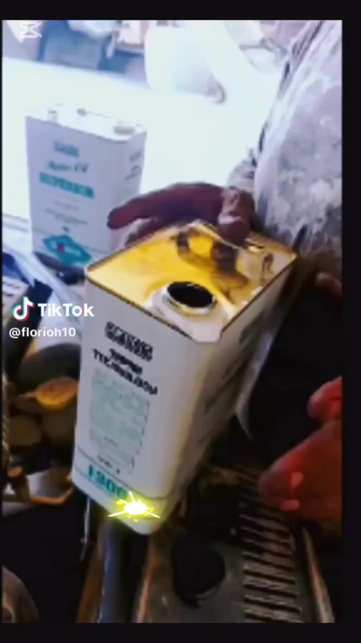 مو كل زيت يحمي محركك…
لكن زيت سوما الياباني يصنع الفرق 🔧🔥
أداء أعلى – حماية أطول – ثقة أكبر
.
.
.
.
#بغداد #اكسبلور_فولو #بسمايه #الشعب_الصيني_ماله_حل😂😂 #تبديل_زيوت


**إذا كنت صاحب هذا الإعلان وتريد حذفه لأي سبب، رجاءا أرسل رسالة إلى الدعم الفني**