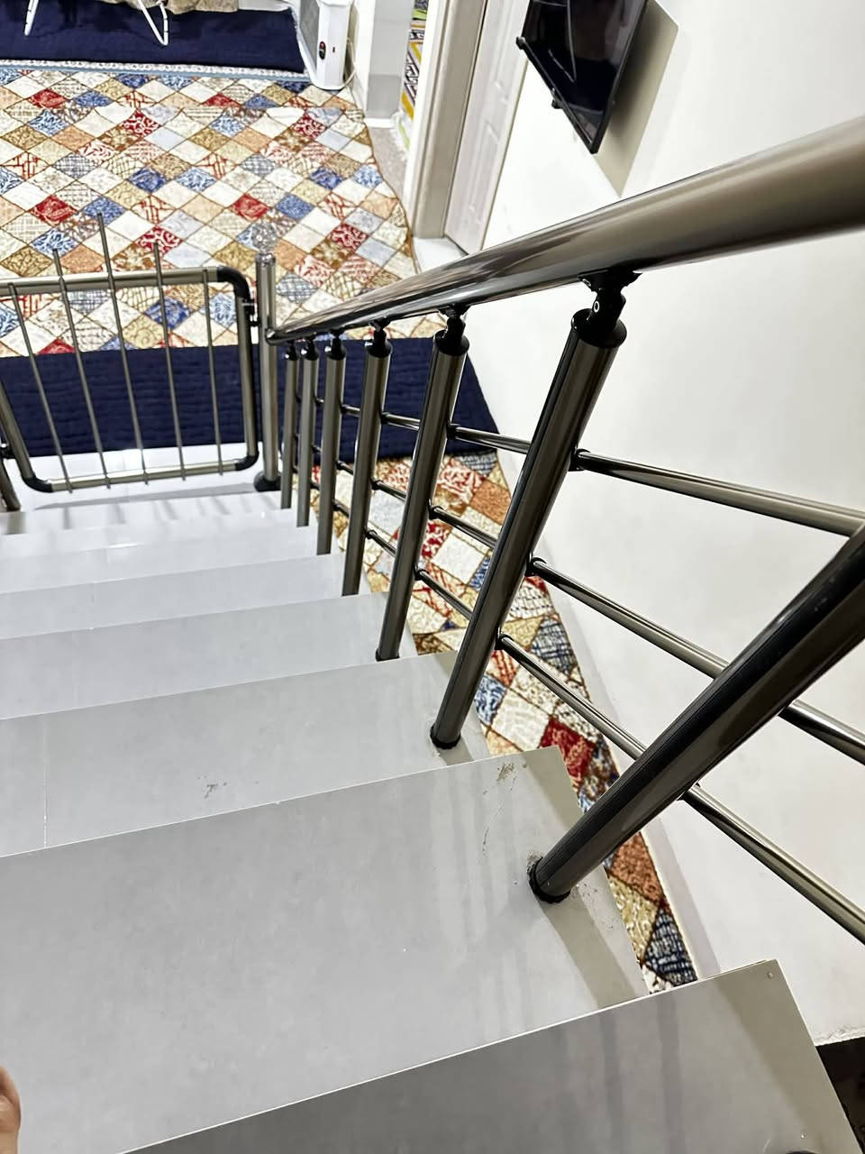 عنواننا التميز والابداع مع الامان!
شغل اليوم!
تم على بركة الله تجهيز وتنصيب محجر درج المنيوم تركي لون شمباني مع باب المنيوم للاخ والصديق علي بركات محمد 
   محجراتنه تجمع بين الديكور الراقي والتصاميم العصرية مع امان عالي تضمن بي سلامة اطفالك 
عندنا كل الالوان والديكورات للمحجرات والبلكونات الالمنيوم والجام. 
للحجز او الاستفسار ما عليك بس تتصل او ترمش على الارقام التالية ومانزعلك ابد بعون الله. 
ناطق صالح‏ ‪***********‬‏
حسين مرهج ***********
