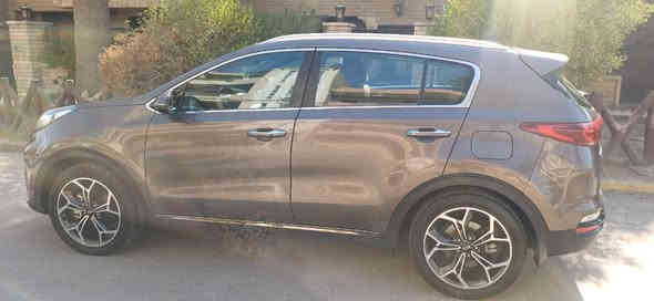 السلام عليكم
كيا سبورتج ٢٠٢٠ خليجي جي تي لاين للبيع 
مواصفات فول ١/١ مكينه ٢٤٠٠ 
اكييد الكل يعرف الجي تي لان شلونها
بدون حادث  مواصفات
بانوراما 
تحكم استيرن 
مري شفط 
حساس امامي خلفي 
شاشة كبيرو شاشة اعطال كامرة 
هاند بريك كهرباء 
صندوق كهرباء 
كشنات جلد 
السيارة خير من الله مكينه وكير وصدر 
ماشية ١١٣ وقابله للزيادة مكاني بغداد شارع فلسطين السعر ٢٠٥٠٠$ وبيها مجال للشراي 
للاستفسار ***********
مكلف بالنشر
