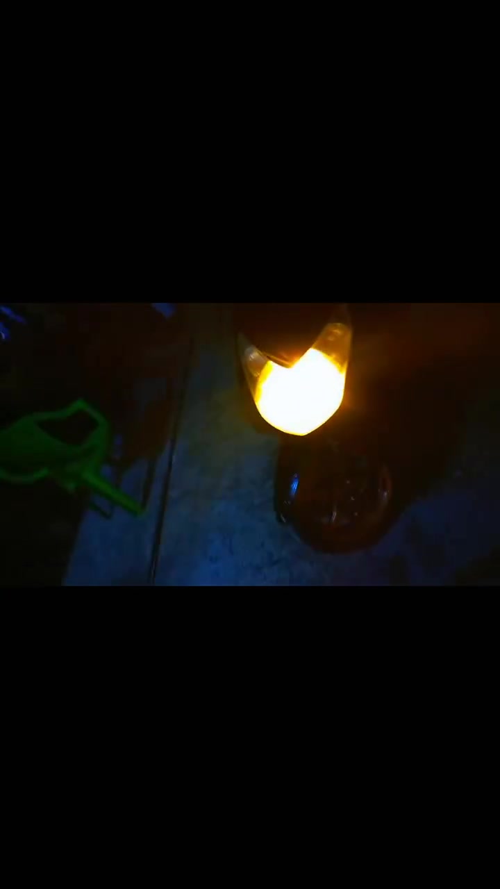 سلام عليكم سكنس فحل بيع او مراوس بيها بكن أو الكابريتر تعبانه بس تشتغل شلعه معدل صاروخ بيها اكلج خلفي رياضي أو خرز ارا جي اس الدراجه مصبوغه جماليه اكفلك سرقه أو حرام سعر 275 أو بيها مجال دراجه اتخبل بل حقيقه اشاير زنون لايت اصفر او ابيض مكاني الحسينيه مال راشديه قرب فلكه ابو سمير *********** واتساب
