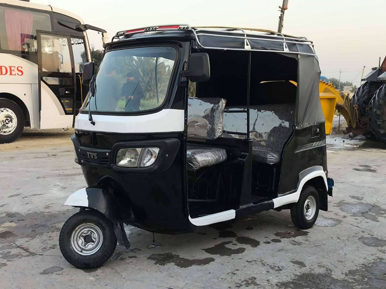 السلام عليكم تكتك TVSموديل 2020 شهر 2  اوراق أصولي جاهزة من كلشي كبل لشارع  كفالة من ضربة دشبول 21 كهربائيات شغالة  لا ستفسار اتصل ***********
