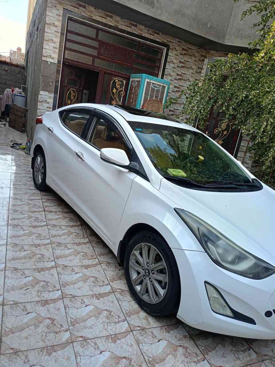 سلام عليكم النترا موديل 2015خليجي  مكفول من ظربه وصبغ سياره جاهز من مكينة وكير وحداديه وتبريد وتخم تاير رقم بابل نكليزي السعر 128وبيه مجال قليل العنوان حله ***********
