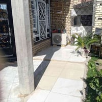 للبيع بيت مساحه 200 متر واجه 10 نزال 20 الموقع بغداد الدوره قرب علوه ا...