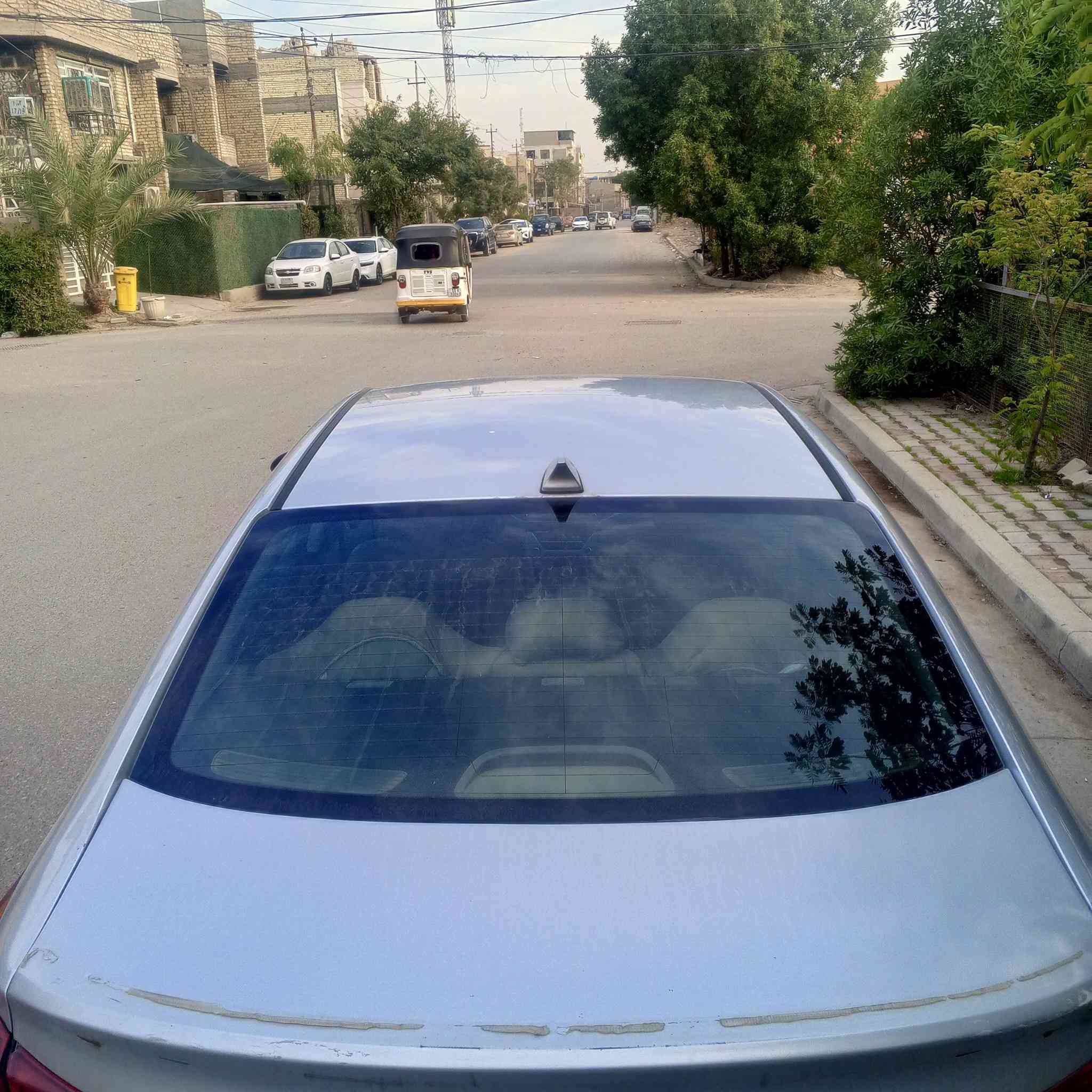 اللنترا 2017 نص فول شاشه كبيره كامره دواره  كير AT المرغوب محرك بلادي  تحكم جهتين نقطه عمياء سنويه باسمي سليمانيه شرط التحويل  مكان السياره الكرخ/ الدوره ***********
