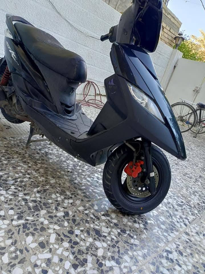 ماكس ثعلب كلة بلاد نكرة سلف هندر محرك ما مفتوح كهربائيات كلها كاملة دراجة نضيفة بمعنى الكلمة بحالة الرمبة محرك ناعم لا نضوح ولا تبخير كفرات ختم واحد وية المحرك سعرها 600 بيها مجال حك الجية مكاني الشعلة  ***********
